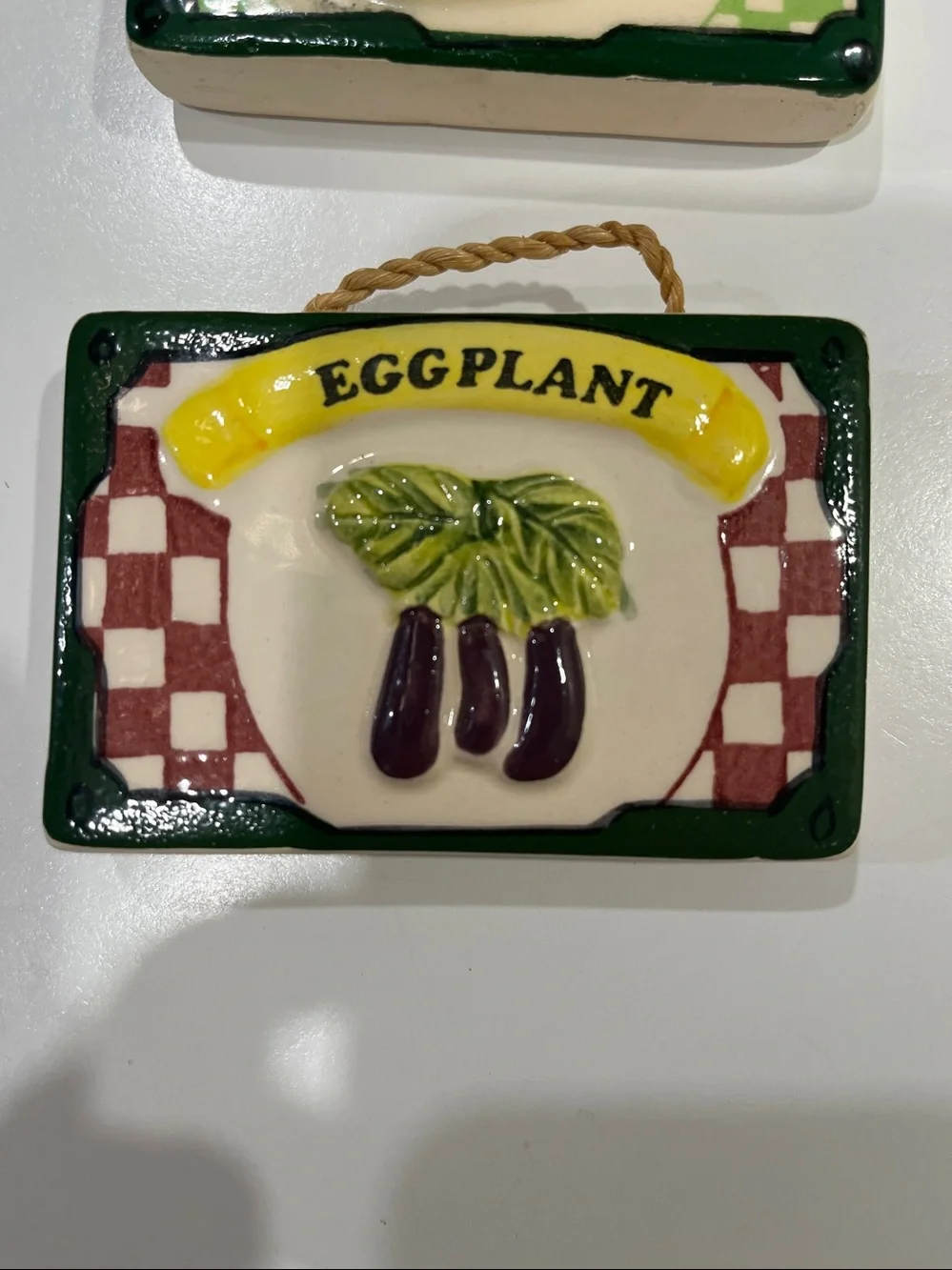 Set of 4 Charming VTG Vegetable wall plaques with twine hangers. So colorful,fun